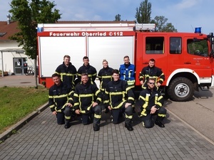Teilnehmer der Freiwilligen Feuerwehr Oberried, die das Feuerwehr-Leistungsabzeichen Baden-Württemberg in Bronze erworben haben (Foto: Freiwillige Feuerwehr Oberried) Teilnehmer der Freiwilligen Feuerwehr Oberried, die das Feuerwehr-Leistungsabzeichen Baden-Württemberg in Bronze erworben haben (Foto: Freiwillige Feuerwehr Oberried)